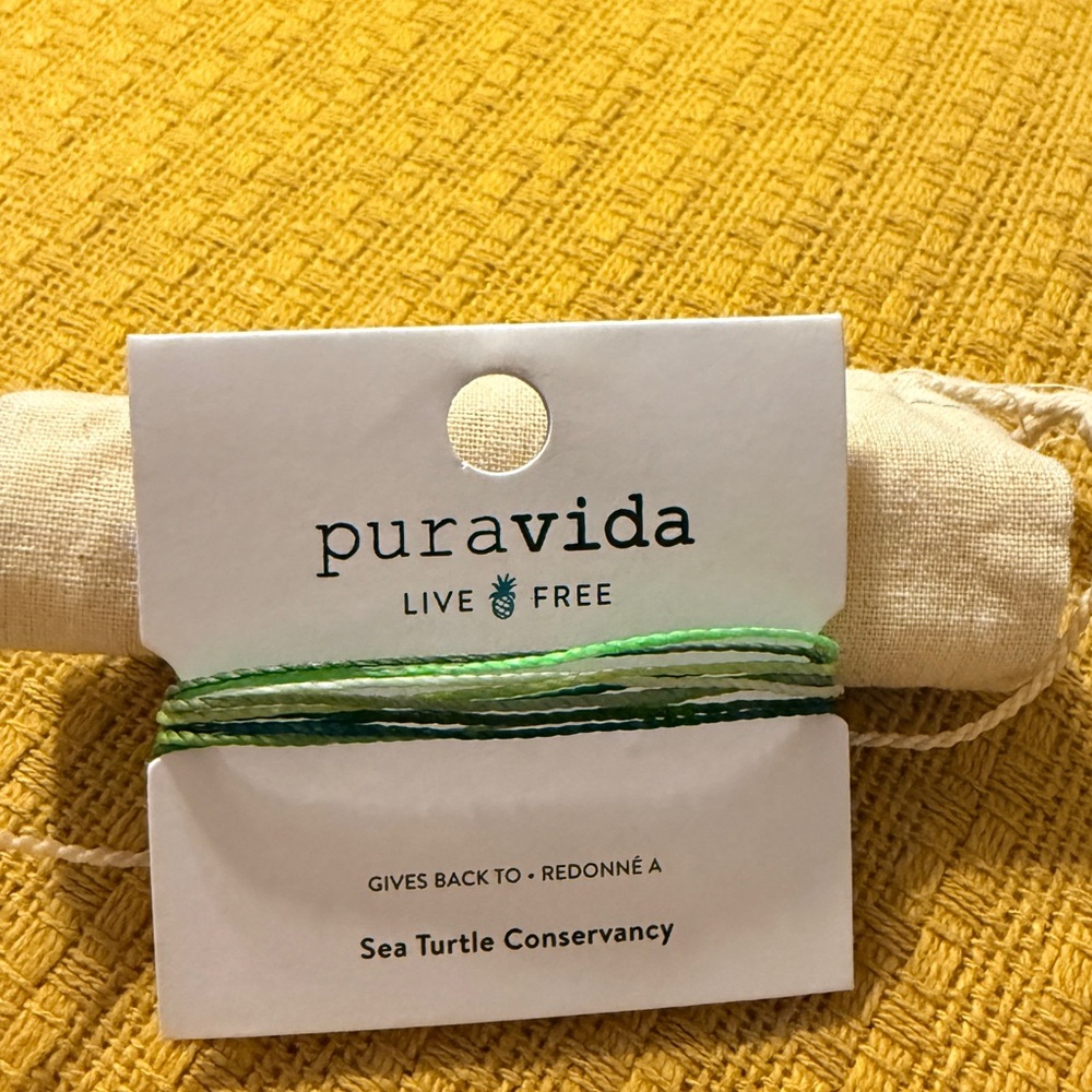 Pura Vida Sea Turtle 🐢 Green Bracelet NWT